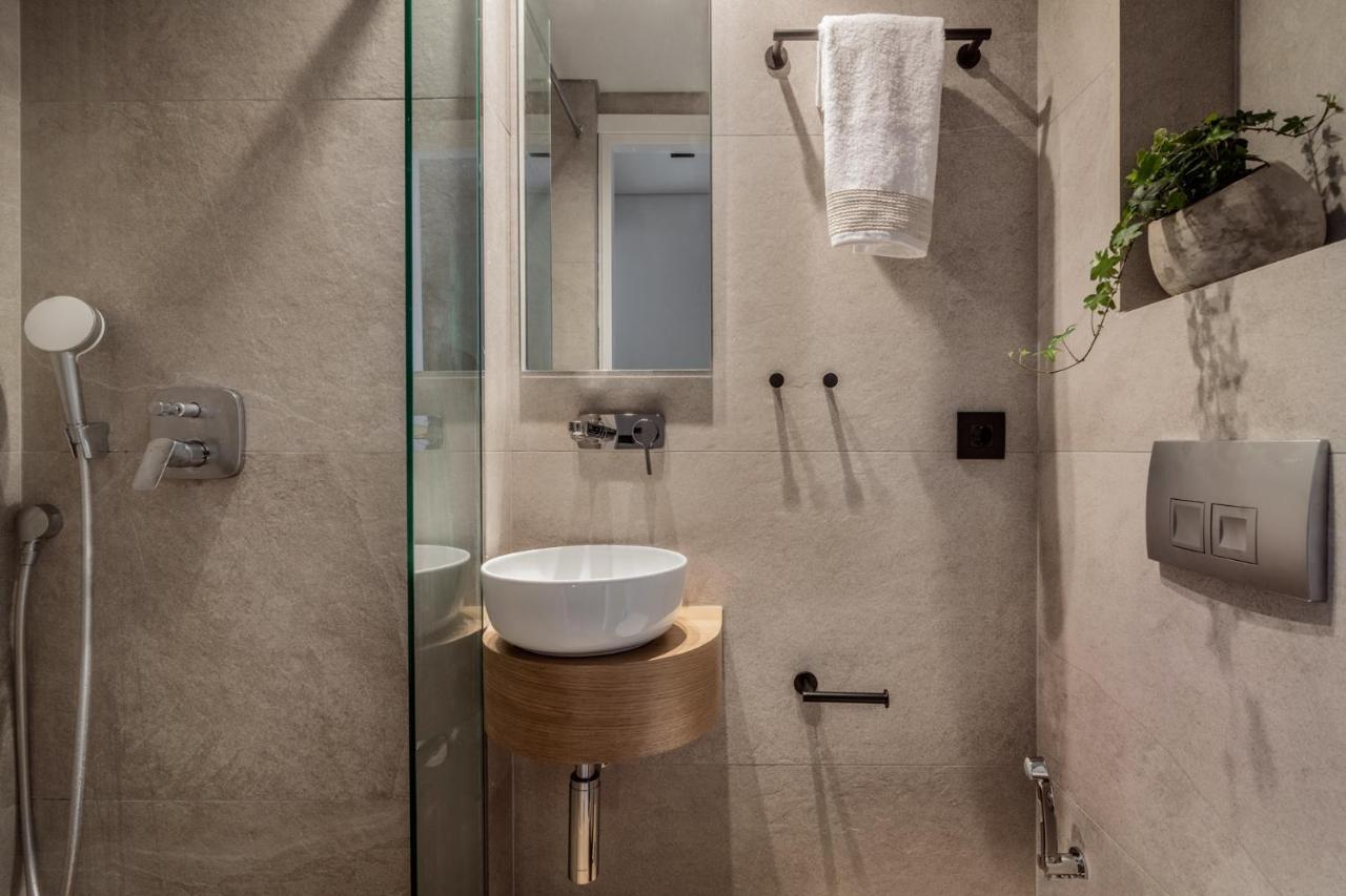 Point Ephemere Beachfront Apartments مدينة زاكينثوس المظهر الخارجي الصورة