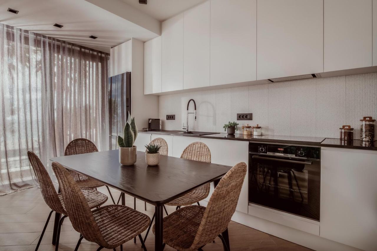 Point Ephemere Beachfront Apartments مدينة زاكينثوس المظهر الخارجي الصورة