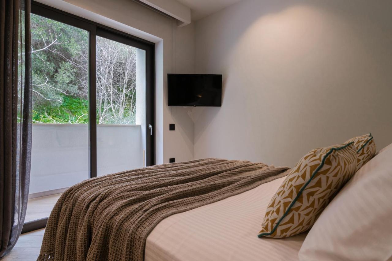 Point Ephemere Beachfront Apartments مدينة زاكينثوس المظهر الخارجي الصورة