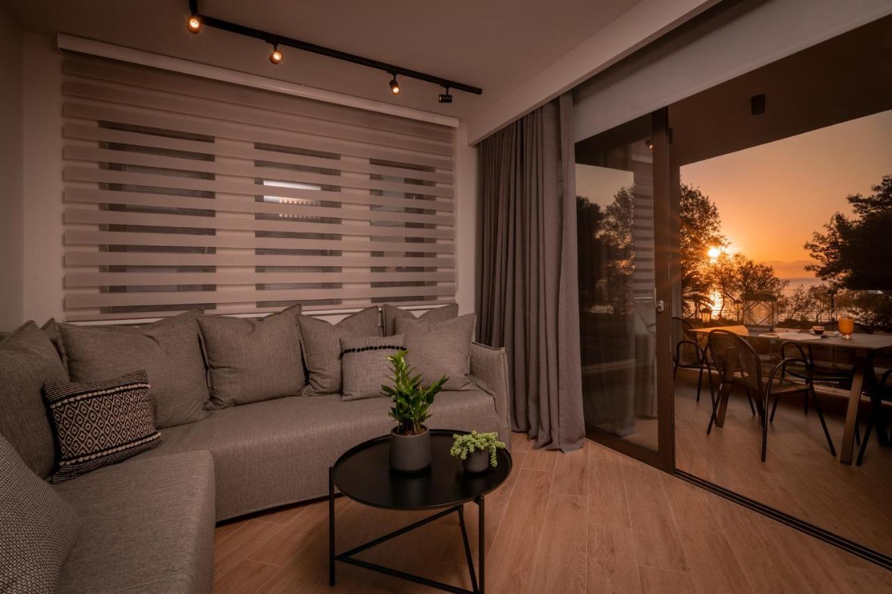 Point Ephemere Beachfront Apartments مدينة زاكينثوس المظهر الخارجي الصورة